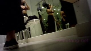 Sultry Babe’s Private Dressing Room Stolen on Camera / 辣妹衣店試衣間私密鏡頭 誘惑瞬間被捕捉 2