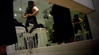 Sultry Babe’s Private Dressing Room Stolen on Camera / 辣妹衣店試衣間私密鏡頭 誘惑瞬間被捕捉 2