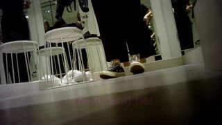 Sultry Babe’s Private Dressing Room Stolen on Camera / 辣妹衣店試衣間私密鏡頭 誘惑瞬間被捕捉 4