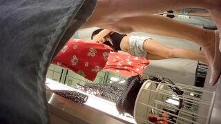 Sizzling Girl’s Naughty Dressing Room Peek / 換衣間內正妹春光乍洩 偷拍畫面超誘惑 1