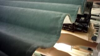 Sizzling Girl’s Naughty Dressing Room Peek / 換衣間內正妹春光乍洩 偷拍畫面超誘惑 2