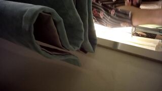 Sizzling Girl’s Naughty Dressing Room Peek / 換衣間內正妹春光乍洩 偷拍畫面超誘惑 2