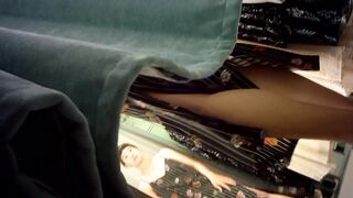 Sizzling Girl’s Naughty Dressing Room Peek / 換衣間內正妹春光乍洩 偷拍畫面超誘惑 2