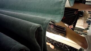 Sizzling Girl’s Naughty Dressing Room Peek / 換衣間內正妹春光乍洩 偷拍畫面超誘惑 2