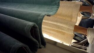 Sizzling Girl’s Naughty Dressing Room Peek / 換衣間內正妹春光乍洩 偷拍畫面超誘惑 6