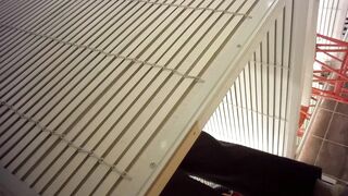 Sizzling Girl’s Naughty Dressing Room Peek / 換衣間內正妹春光乍洩 偷拍畫面超誘惑 7