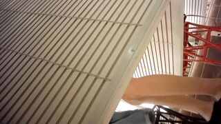 Sizzling Girl’s Naughty Dressing Room Peek / 換衣間內正妹春光乍洩 偷拍畫面超誘惑 8