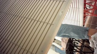 Sizzling Girl’s Naughty Dressing Room Peek / 換衣間內正妹春光乍洩 偷拍畫面超誘惑 8