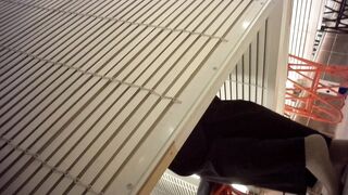 Sizzling Girl’s Naughty Dressing Room Peek / 換衣間內正妹春光乍洩 偷拍畫面超誘惑 8