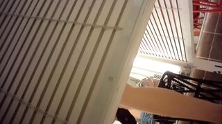 Sizzling Girl’s Naughty Dressing Room Peek / 換衣間內正妹春光乍洩 偷拍畫面超誘惑 8