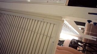 Sizzling Girl’s Naughty Dressing Room Peek / 換衣間內正妹春光乍洩 偷拍畫面超誘惑 12