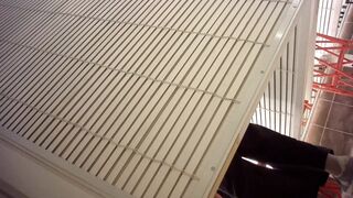 Sizzling Girl’s Naughty Dressing Room Peek / 換衣間內正妹春光乍洩 偷拍畫面超誘惑 12