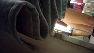 Sizzling Girl’s Naughty Dressing Room Peek / 換衣間內正妹春光乍洩 偷拍畫面超誘惑 13