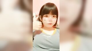 Junior High Girl's Taboo Masturbation Frenzy 國中少女的禁忌自慰狂歡 3