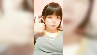 Junior High Girl's Taboo Masturbation Frenzy 國中少女的禁忌自慰狂歡 3