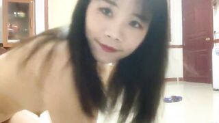 Young Milf 07: Innocent Full Nude Selfie Seduction / 良家美女07：純情妻子的全裸自拍誘惑 5