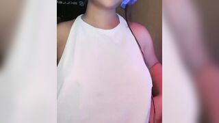 Petite Influencer Private Stream Stripping & Tit Play for Fans / IG小網美私播賺外快 脫衣揉奶誘惑粉絲 4