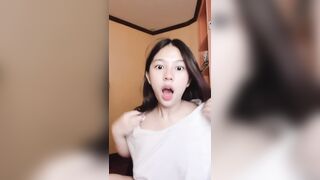 Petite Influencer Private Stream Stripping & Tit Play for Fans / IG小網美私播賺外快 脫衣揉奶誘惑粉絲 8