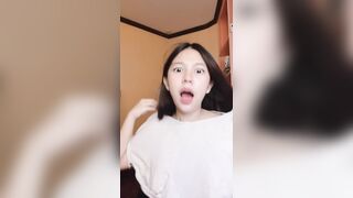 Petite Influencer Private Stream Stripping & Tit Play for Fans / IG小網美私播賺外快 脫衣揉奶誘惑粉絲 8