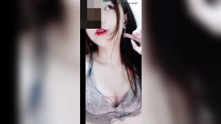 LINE Vid: Chubby Big-Tits Girl's Leaked Breast-Flashing Selfie Madness / LINE視訊：胖妞大波妹露乳自拍瘋狂流出 1