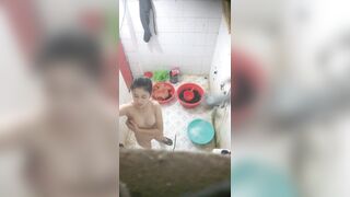 Voyeur Climbs Wall at Night to Film 2 Young Neighbor Girls Showering