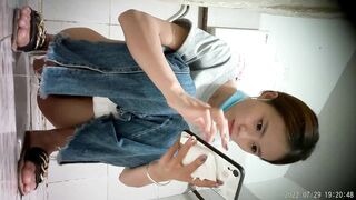 Real Toilet Voyeur: Cute Girls Peeing with Face Visible HD Leak 6