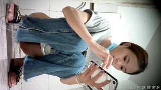 Real Toilet Voyeur: Cute Girls Peeing with Face Visible HD Leak 6