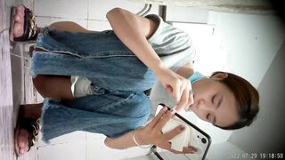 Real Toilet Voyeur: Cute Girls Peeing with Face Visible HD Leak 6