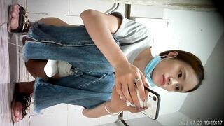 Real Toilet Voyeur: Cute Girls Peeing with Face Visible HD Leak 6