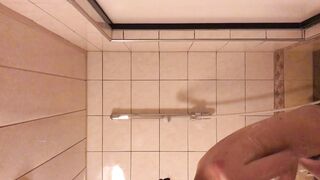 Dad Hidden Camera Catches Daughter Naked in Shower 1