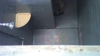 Poolside Outdoor Shower Hidden Cam - Girls Naked in Open Shower
