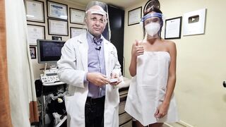 Hour glass body shape and cosmetic surgeries performed. Cuerpo en relog de arena y cirugías esteticas realizadas