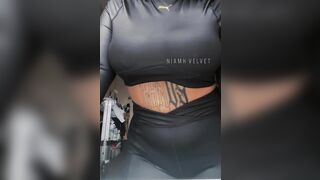 Niamh Velvet (Niamhvelvet) Onlyfans Leaked Girl Model Porn Video 2