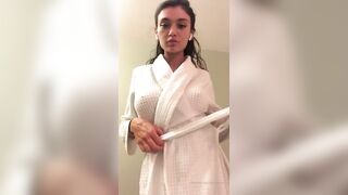 AmiraBrie (Amira Brie) OnlyFans Leaks Girl Porn Video 24