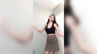 AmiraBrie (Amira Brie) OnlyFans Leaks Girl Porn Video 35