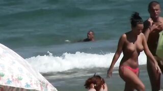 Naturist Babe Nude on Public Beach revealing cunt and tits Voyeurism 1100