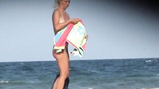 Naturist Babe Nude on Public Beach revealing cunt and tits Voyeurism 1131