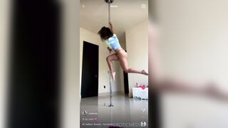 Eroticmedusa (Mommy Yogi) OnlyFans Leaks Girl Porn Video 164