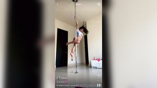 Eroticmedusa (Mommy Yogi) OnlyFans Leaks Girl Porn Video 164