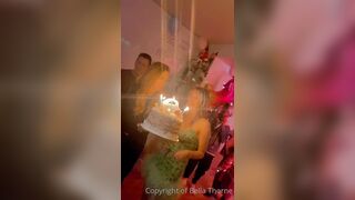 Bella Thorne (Bellathorne) OnlyFans Leaks Gal Porn Video 25