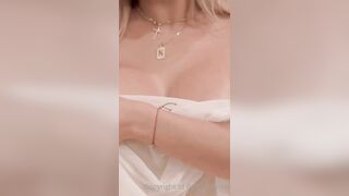 Bella Thorne (Bellathorne) OnlyFans Leaks Hot Gal Porn Video 122