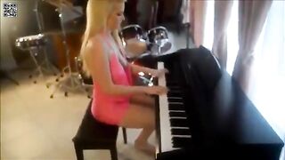 Linsey Donovan (linsey99) OnlyFans Leaks 2022 Pet of the Month Skinny Blonde 10