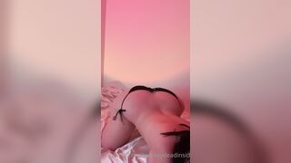 Low-keydeadinside (Cassss) OnlyFans charming teardrop boobs are attractive to lick 125