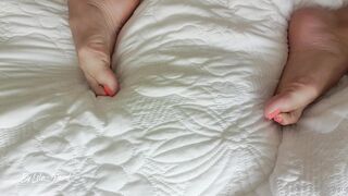 Lola Ward (lola_ward) OnlyFans Leaks Aussie Babe loves to show off her feet  29