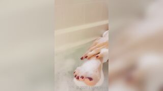 Lola Ward (lola_ward) OnlyFans Leaks Aussie Babe loves to show off her feet  46