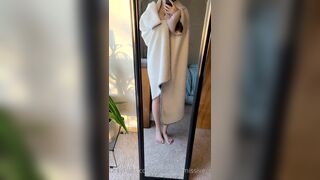 Valorie (your_submissive_doll) OnlyFans Leaks naturally busty college slut 22