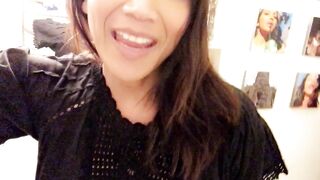 Yasmin Lee Transgender OnlyFans Leaks Peeing for a fan via his generous tip. Thank you for your love and support