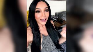 Yasmin Lee Transgender OnlyFans Leaks Starting tomorrow I will reward my faithful fans who have their renewal on with random xxx pics and