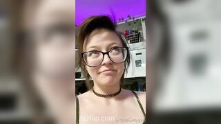 Gracie Greyyxo Baby Face White Skin OnlyFans Leaked Amateur Porn Video 9