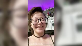 Gracie Greyyxo Baby Face White Skin OnlyFans Leaked Amateur Porn Video 9